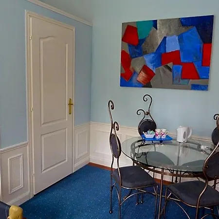 Chateau Anaselle Bed & Breakfast 3*