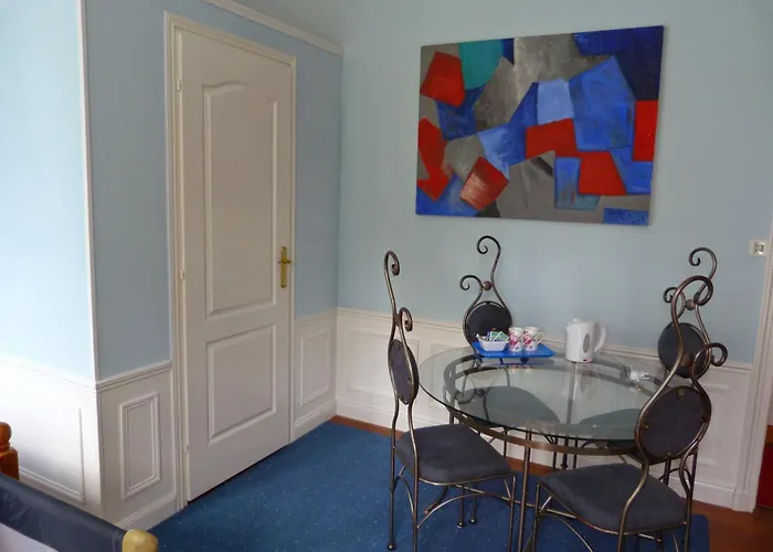 Nocleg ze śniadaniem Chateau Anaselle Condé-sur-Noireau