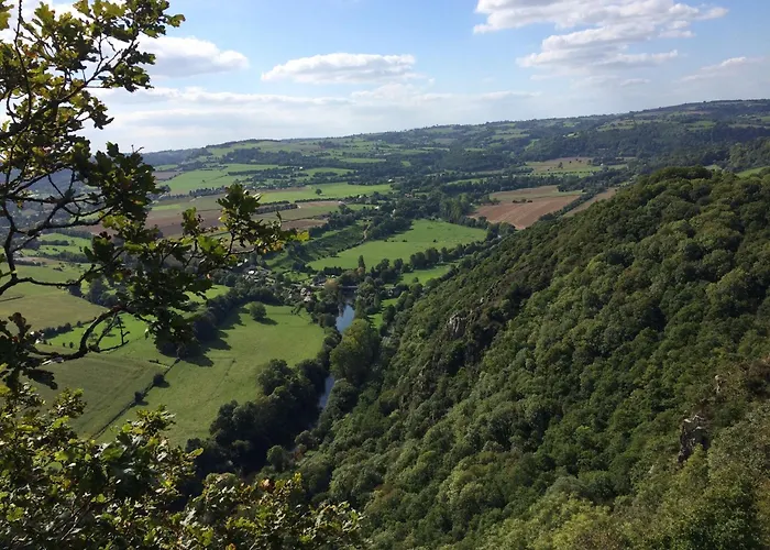 Chateau Anaselle Nocleg ze śniadaniem 3*